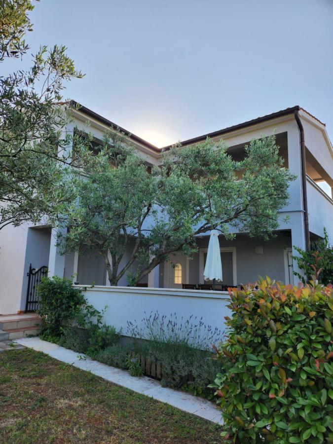 Villa Arancia Peruski Exterior photo